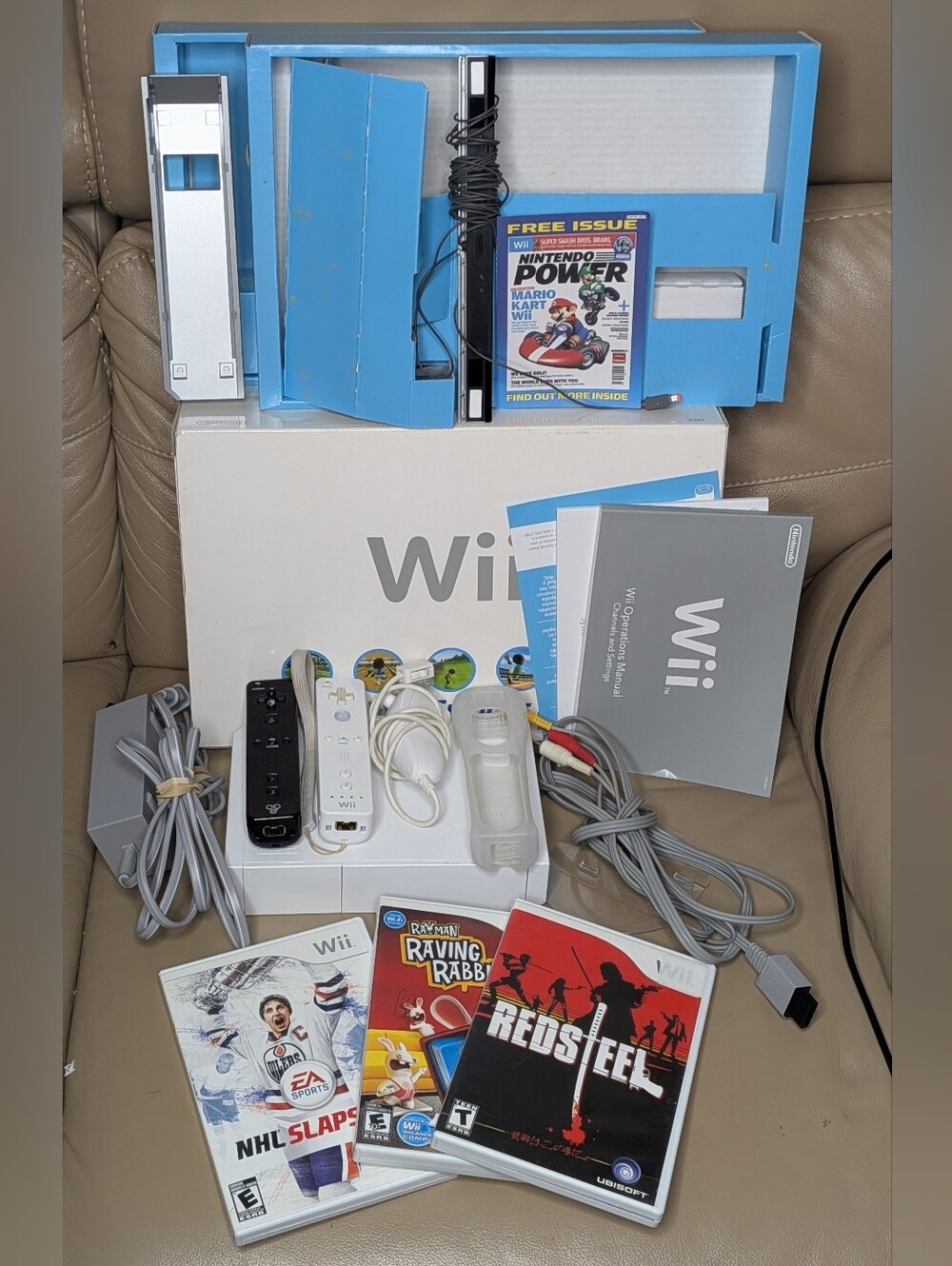 Nintendo Wii White Console Bundle Complete In Box + 3 Games
